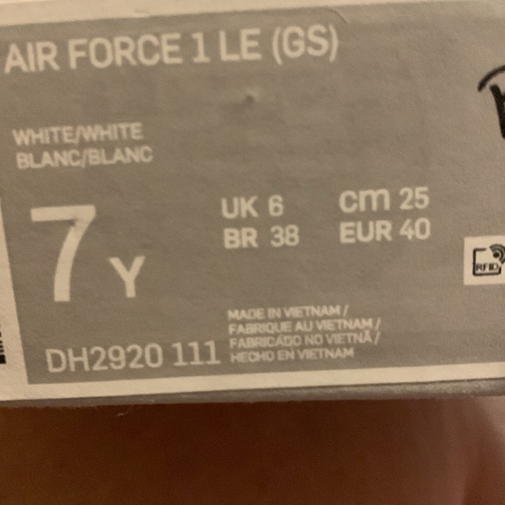 Nike Air Force 1 shoes - Picture 7 of 7